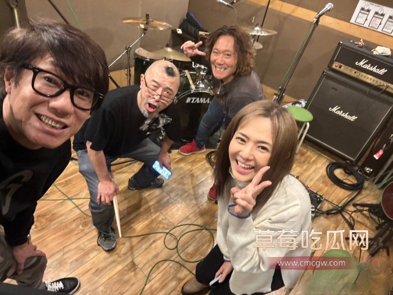 日本超人气偶像 苍井空 19