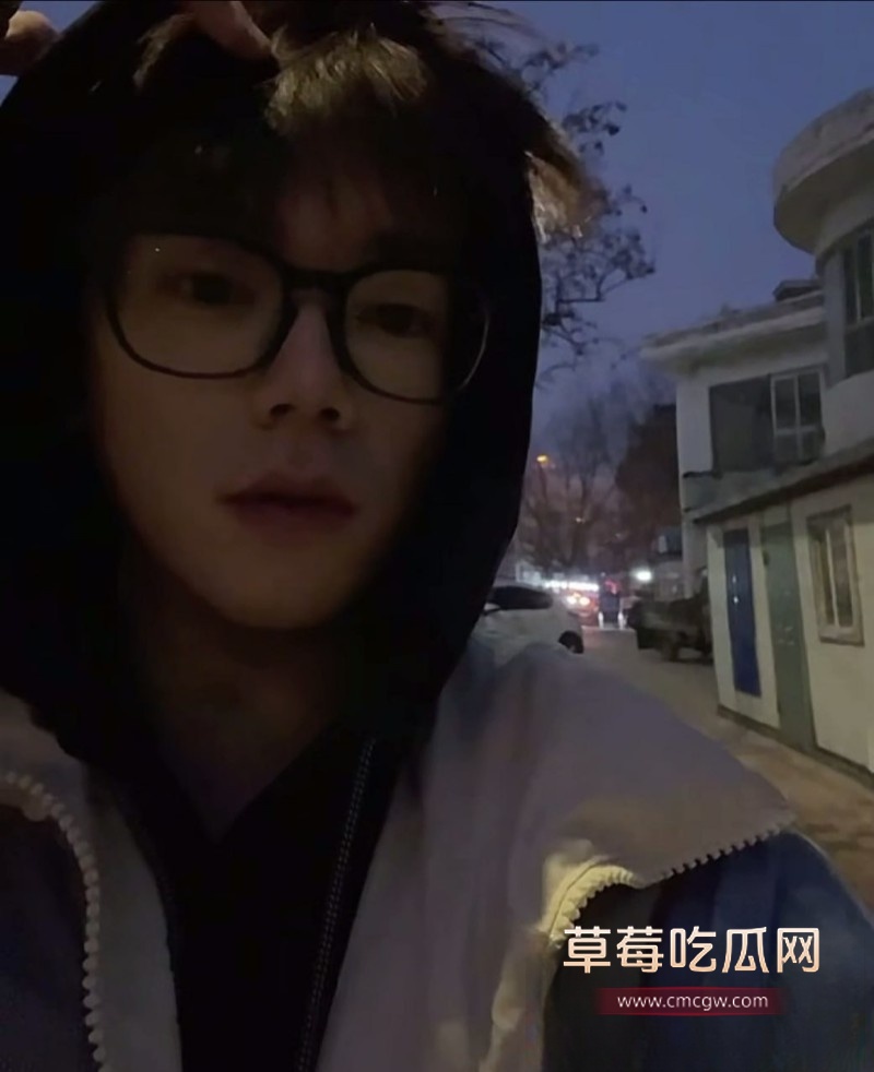 鞍山炮王吃雪糕PUA19岁深情少女30 鞍山炮王吃雪糕PUA19岁深情少女30