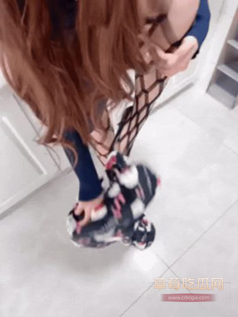 乱伦真的会让人陶醉 18 乱伦真的会让人陶醉 18