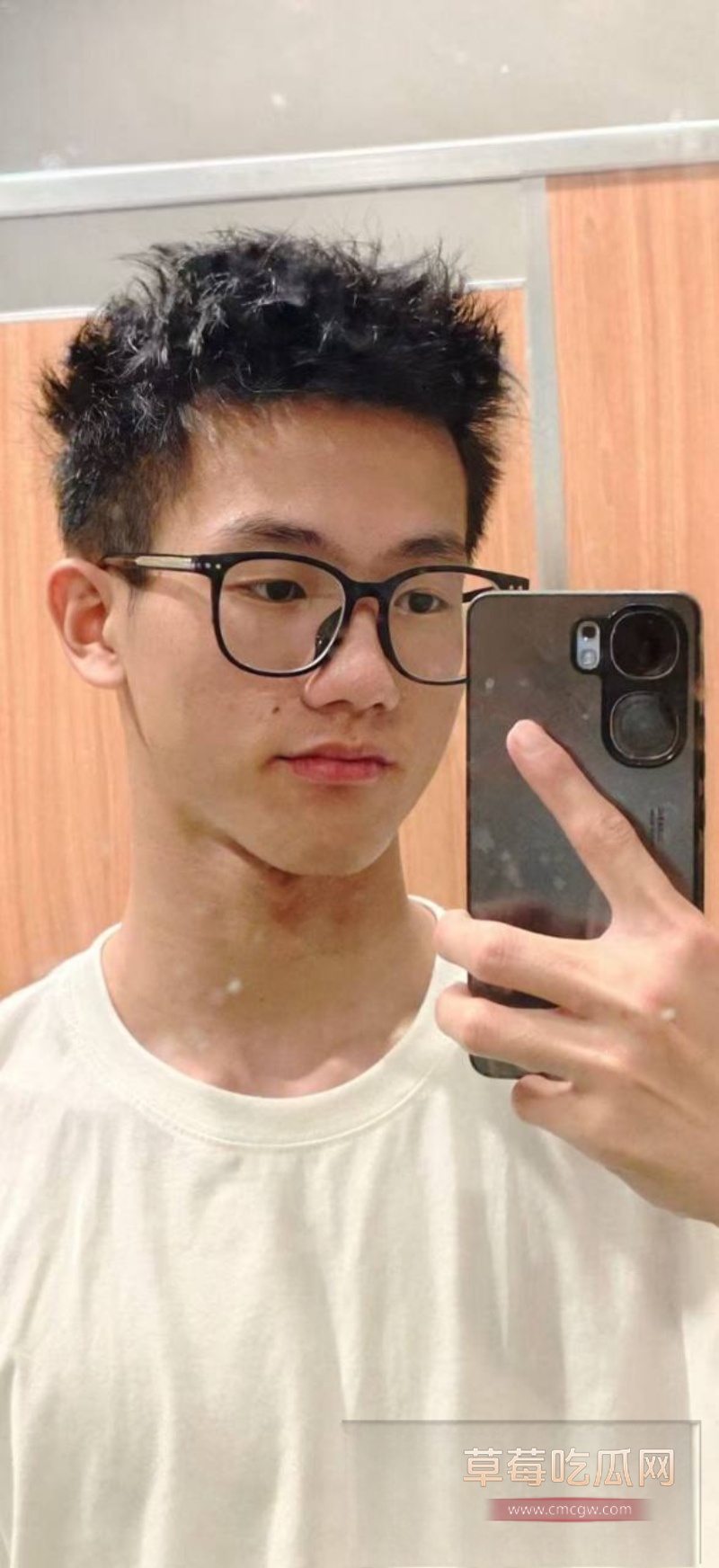 肌肉男为了400块做起主人的任务 5 肌肉男为了400块做起主人的任务 5