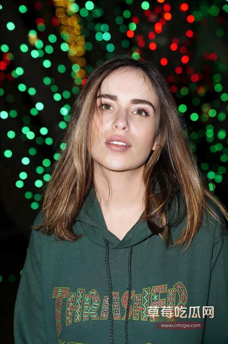 美国女演员尼科勒·瑞兹威尔艳照门3