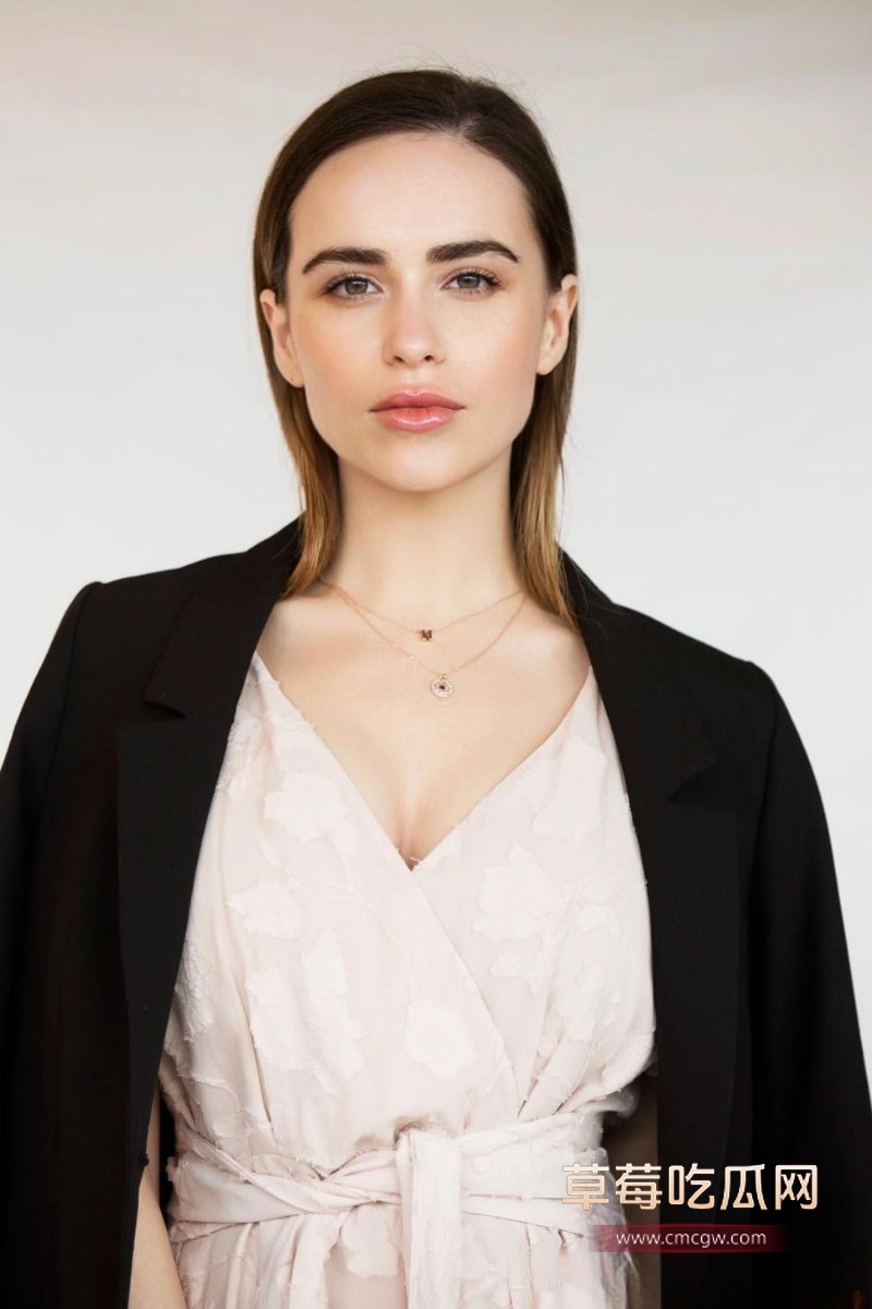 美国女演员尼科勒·瑞兹威尔艳照门6