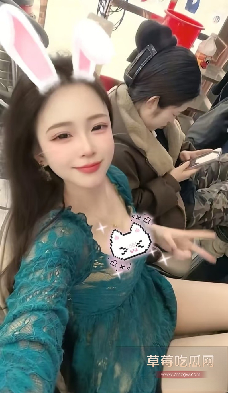 抖音网红emo婷婷火上热榜 前男友偷拍二人激情视频全网疯传 20