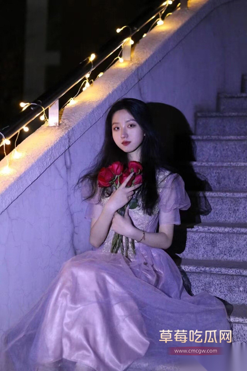 独家泄密五官精致的极品校花 32 独家泄密五官精致的极品校花 32