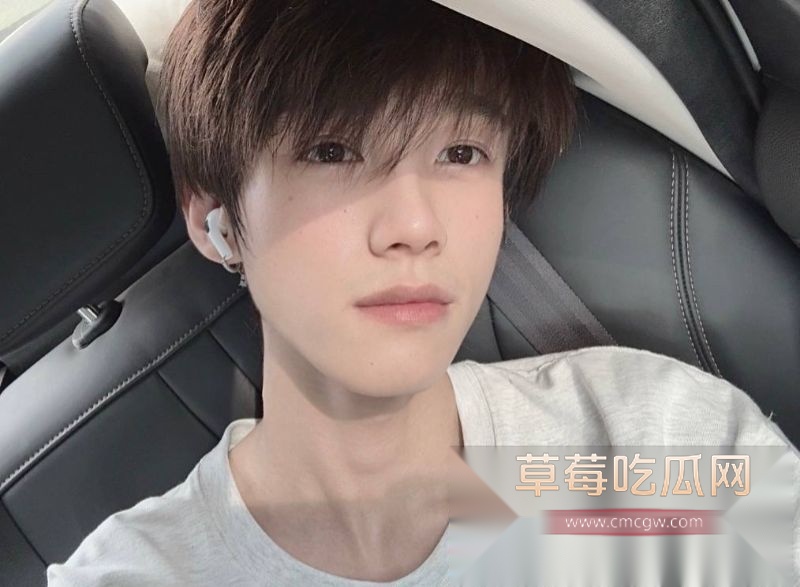 抖音252w粉丝网红璇子相关照片5