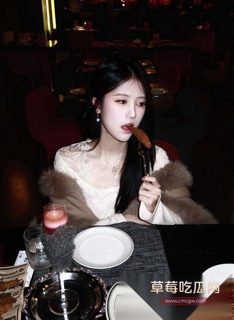 Dota圈炸锅！主播右手怒爆伊媛偷情眼哥  12