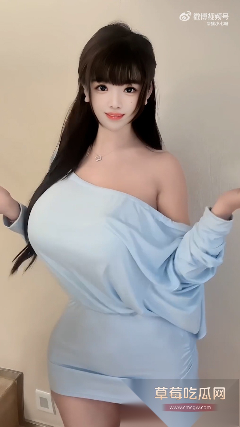 抖音万人求热瓜 火辣擦边女神猪小七身穿蓝色战袍露背甩奶 9
