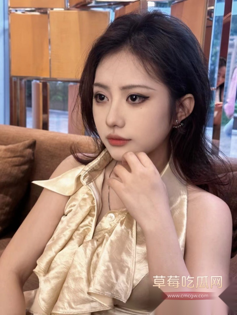 广州纹身哥泡高颜学生妹唐悦熙 8