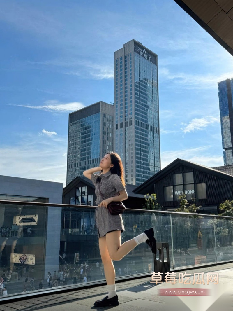 江西男幼师邱意恋爱期间出轨 21 江西男幼师邱意恋爱期间出轨 21