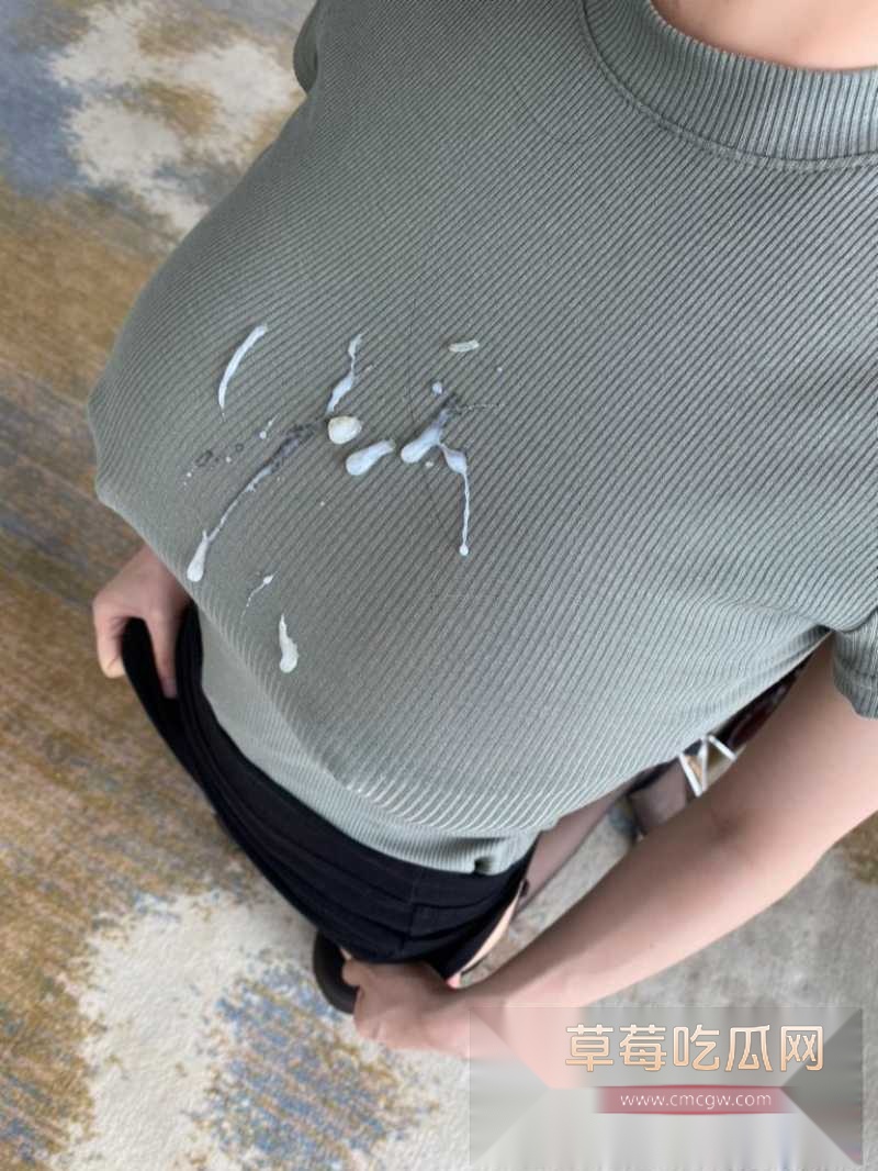 小雨是个大奶骚空姐 23 小雨是个大奶骚空姐 23