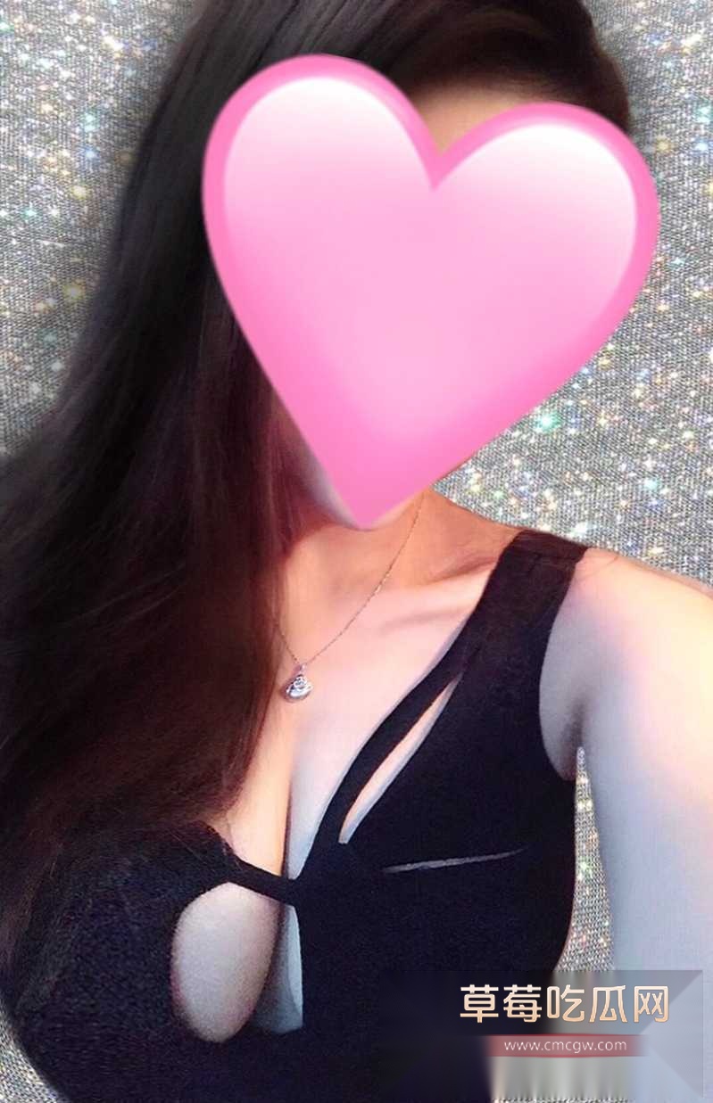 小雨是个大奶骚空姐 24 小雨是个大奶骚空姐 24