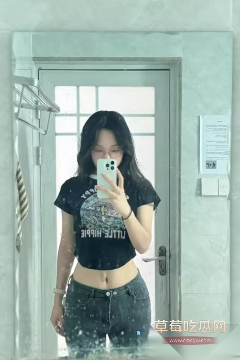 武汉大学 王梦摇 10 武汉大学 王梦摇 10