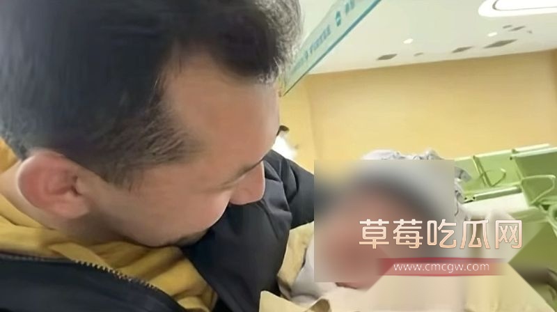 小Sadakat姐的出轨对象“摄影师”3 小Sadakat姐的出轨对象“摄影师”3