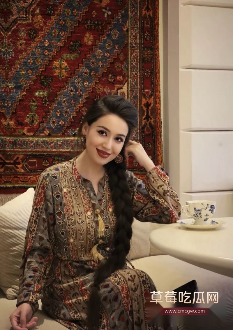 小Sadakat姐的出轨对象“摄影师”12 小Sadakat姐的出轨对象“摄影师”12