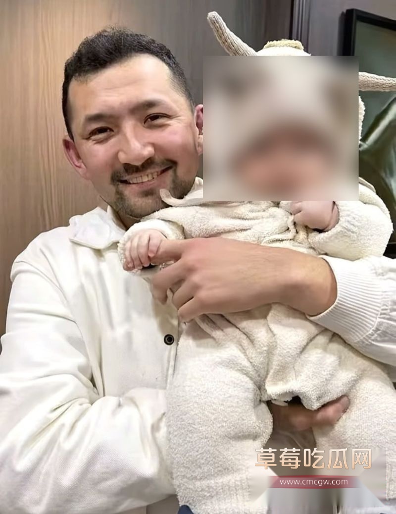 小Sadakat姐的出轨对象“摄影师”13 小Sadakat姐的出轨对象“摄影师”13