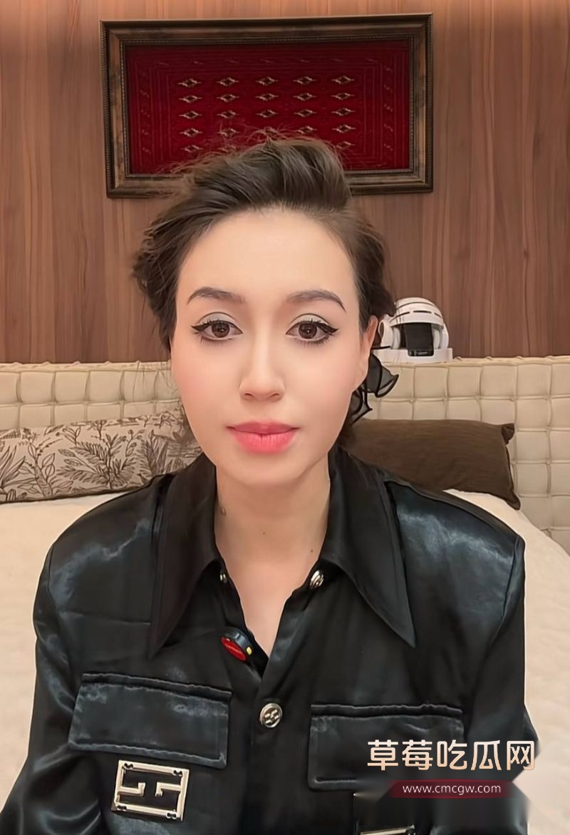 小Sadakat姐的出轨对象“摄影师”14 小Sadakat姐的出轨对象“摄影师”14