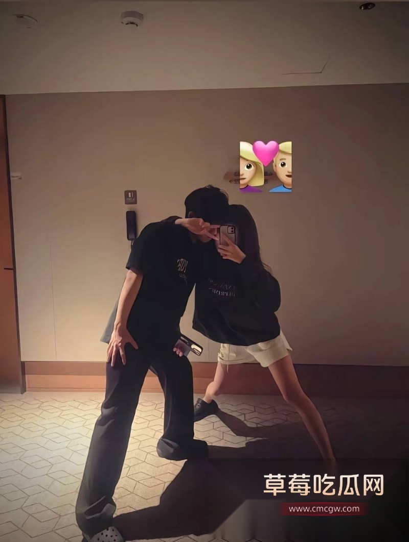 54w粉丝女神凡随意张艺凡 被现任男友7ce发小作文实锤出轨 50 54w粉丝女神凡随意张艺凡 被现任男友7ce发小作文实锤出轨 50