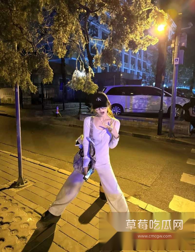 54w粉丝女神凡随意张艺凡 被现任男友7ce发小作文实锤出轨 73 54w粉丝女神凡随意张艺凡 被现任男友7ce发小作文实锤出轨 73