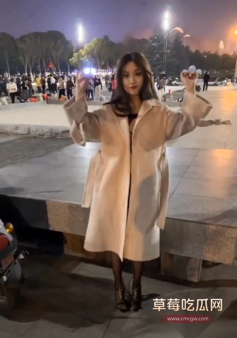 广东顶级母狗阿罗拉3 广东顶级母狗阿罗拉3