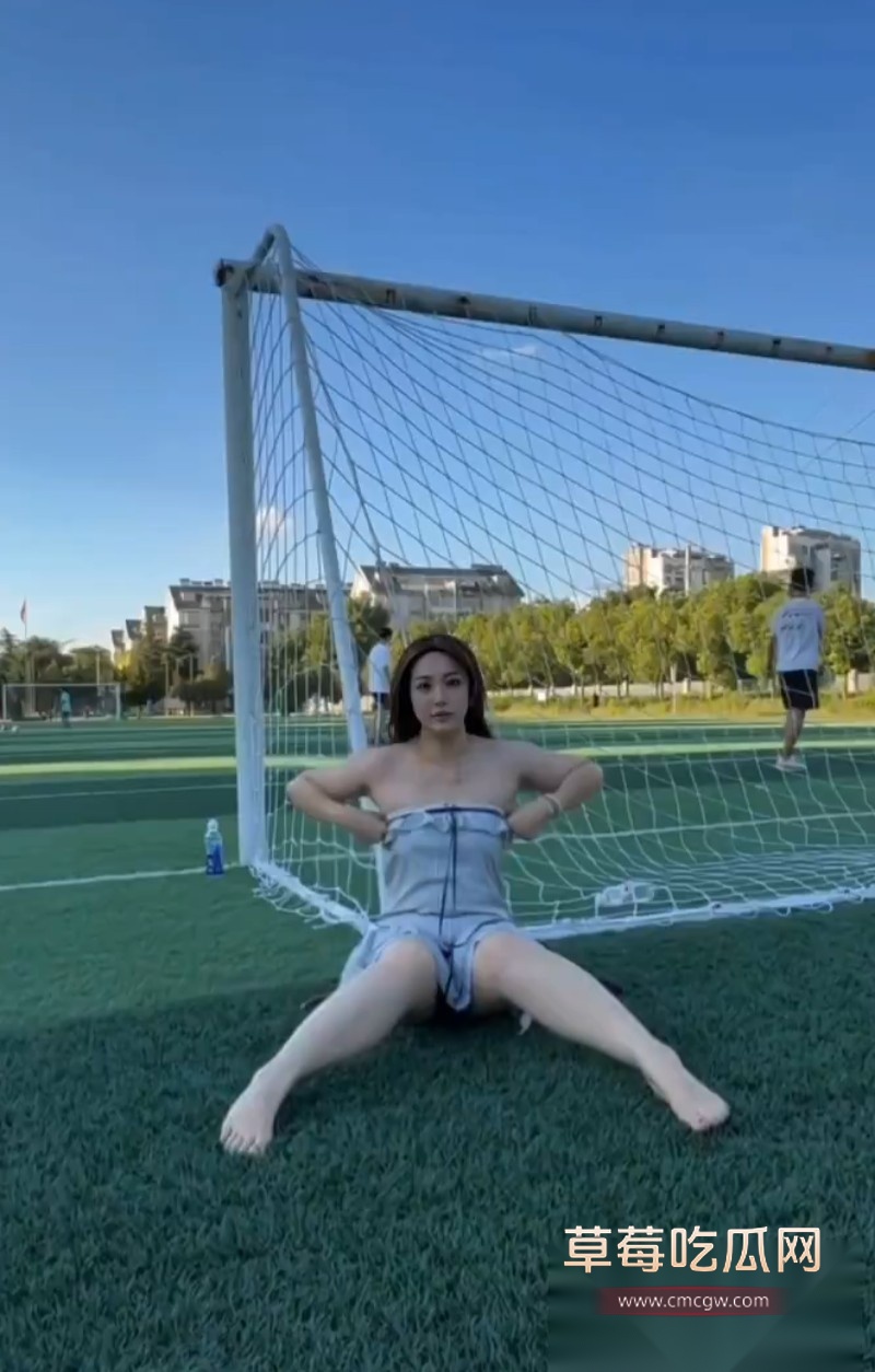 广东顶级母狗阿罗拉8 广东顶级母狗阿罗拉8