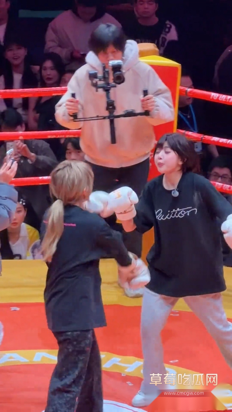 奶露拖与小程同学 8 奶露拖与小程同学 8