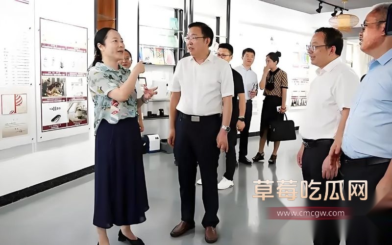 最湖南邵阳美副市长仇珂静13 最湖南邵阳美副市长仇珂静13