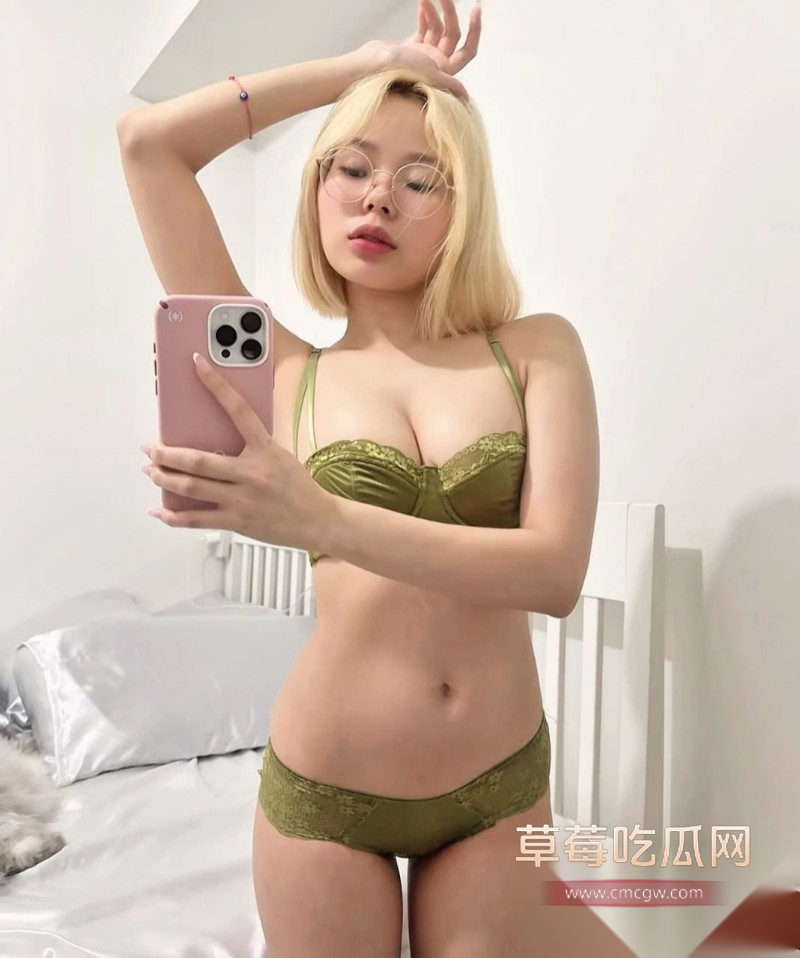 漂亮的19岁模特儿2 漂亮的19岁模特儿2