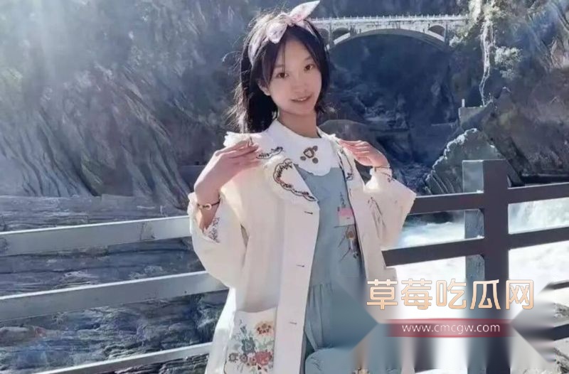 原郑州外国语大学后保送至武汉大学马艺菲3