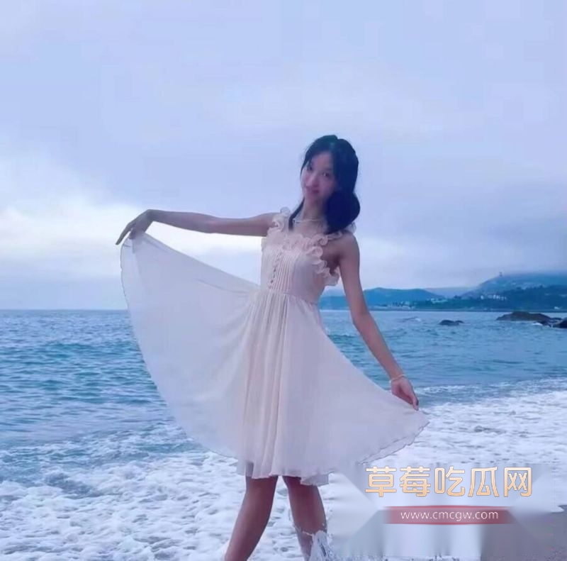 原郑州外国语大学后保送至武汉大学马艺菲8