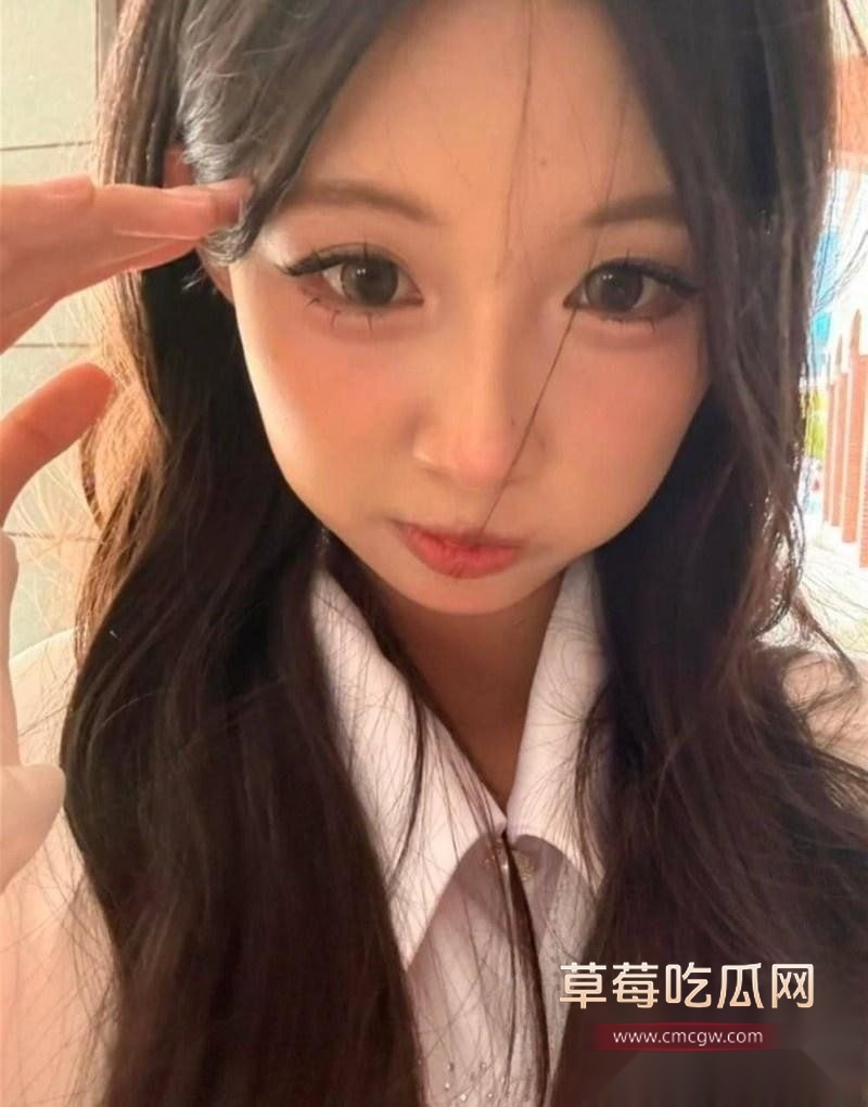 上海清纯学生妹章楠鑫2