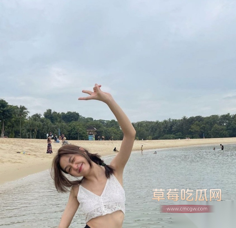 新加坡博主nadine 18