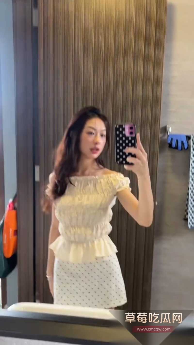 新加坡博主nadine 1