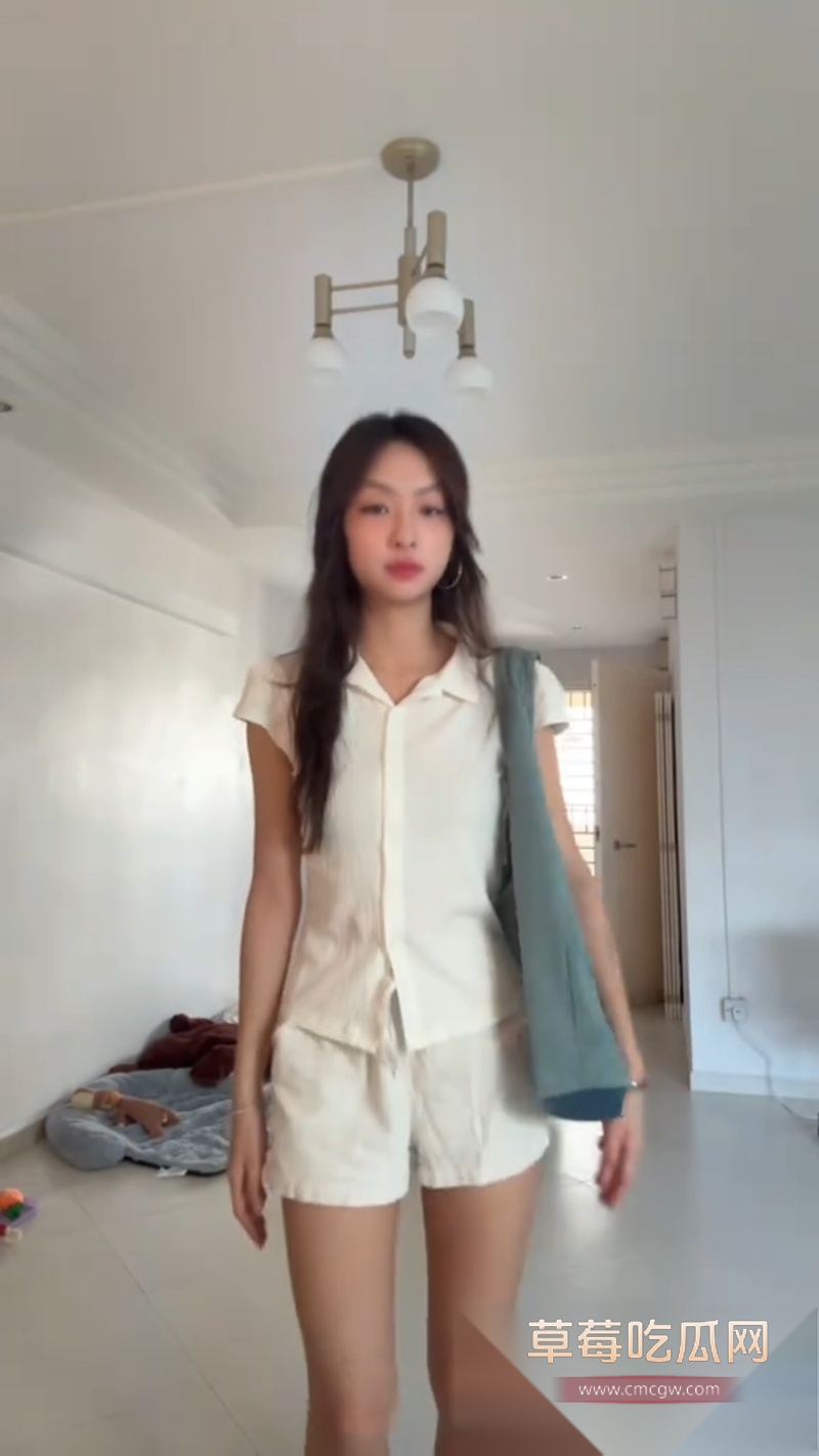 新加坡博主nadine 2