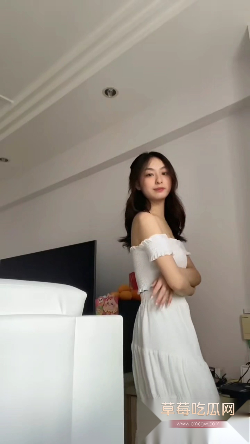 新加坡博主nadine 3