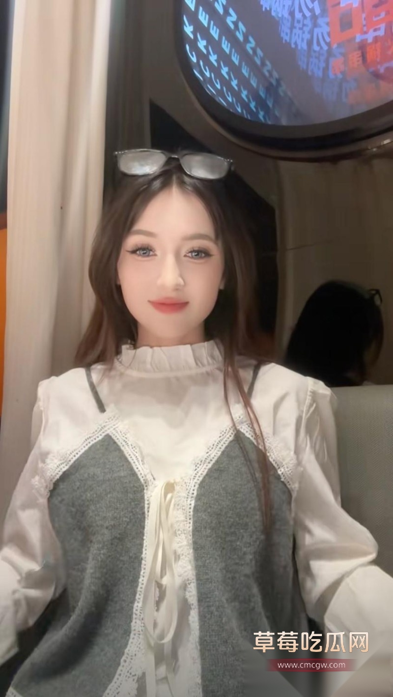 新疆骚逼约炮被炮友6