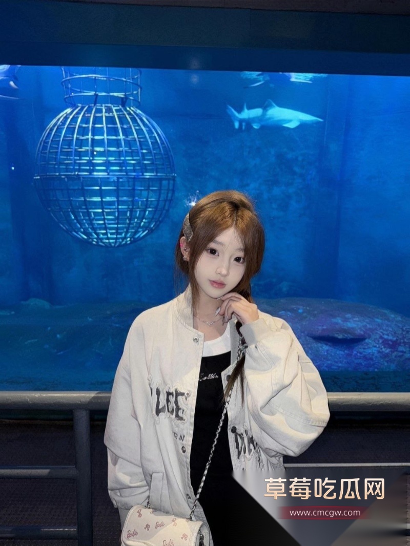 高颜嫩妹和男友性爱私拍 17 高颜嫩妹和男友性爱私拍 17