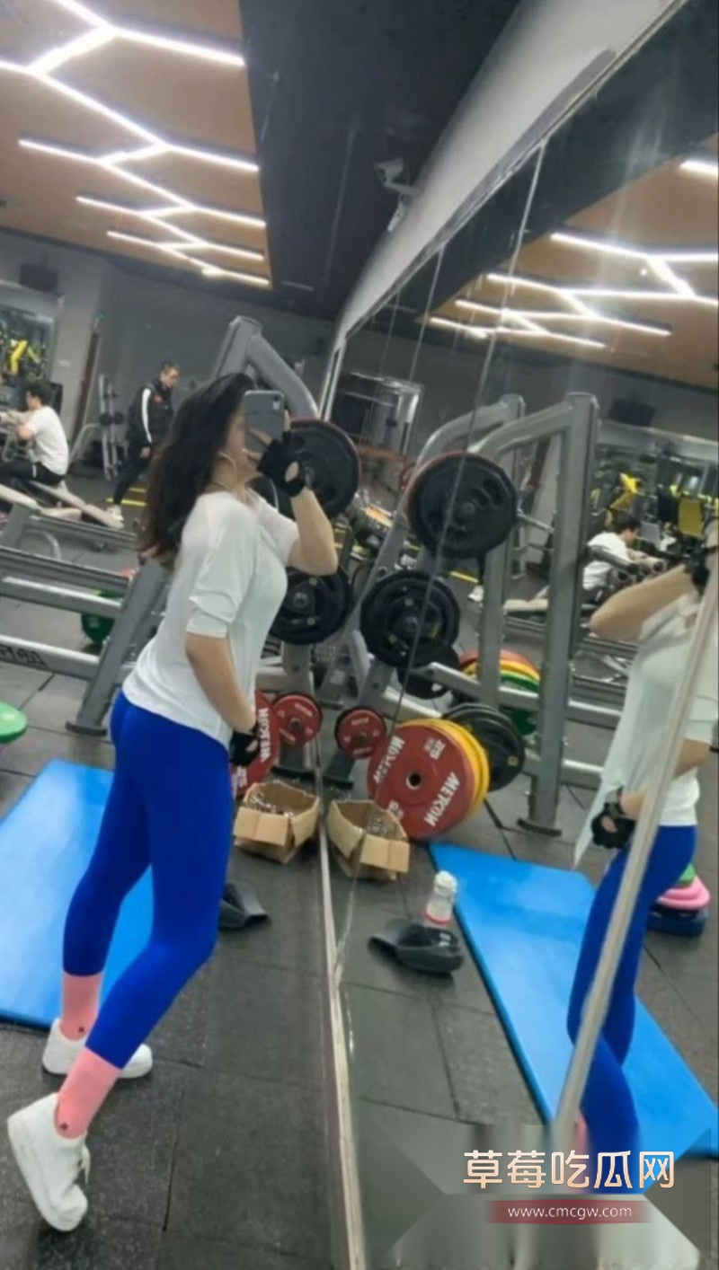 张雨雯露脸日常1 张雨雯露脸日常1