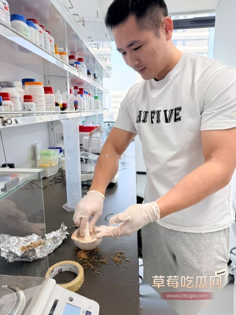 王雄威老婆出轨29 王雄威老婆出轨29