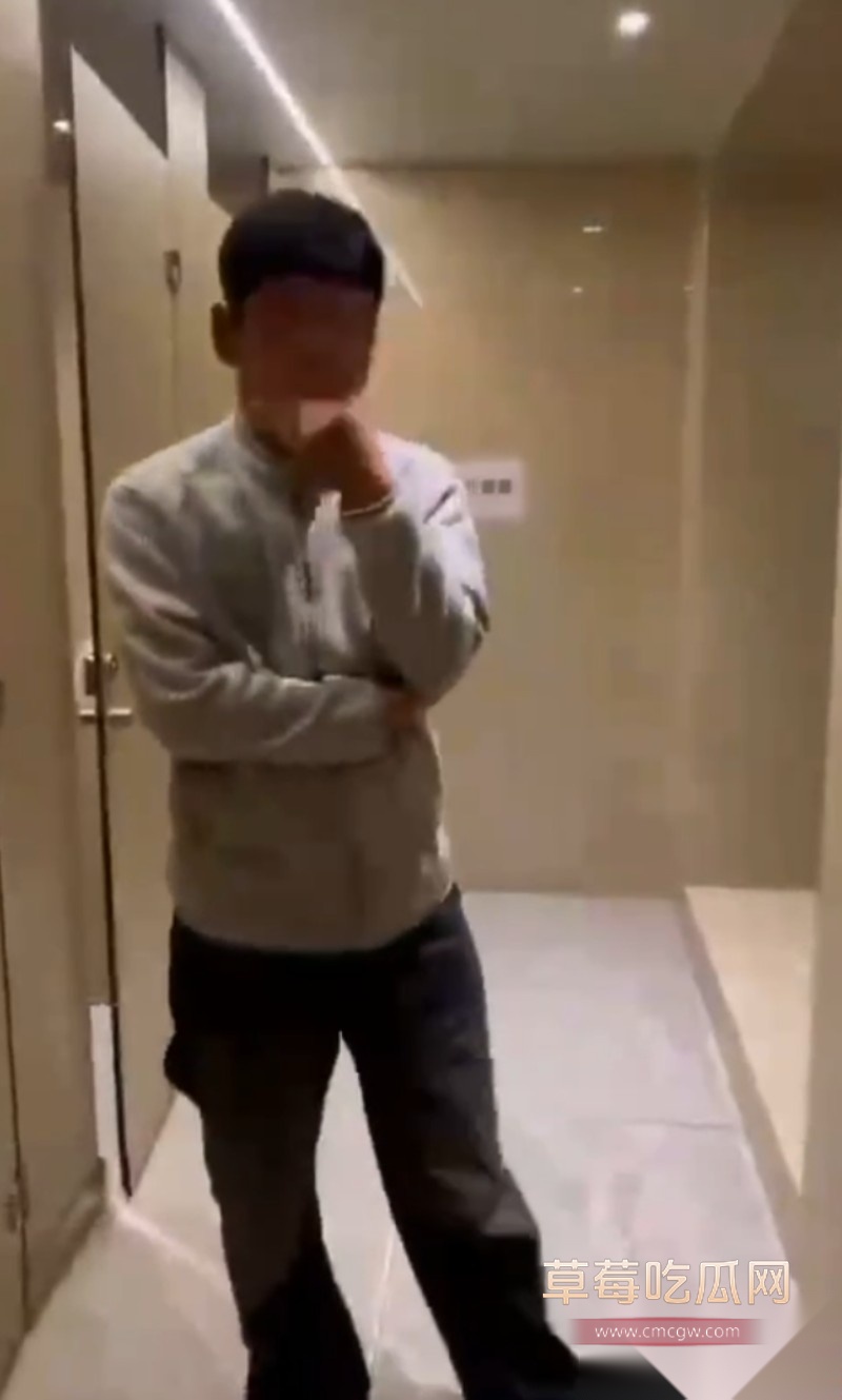 男子女厕偷拍8 男子女厕偷拍8