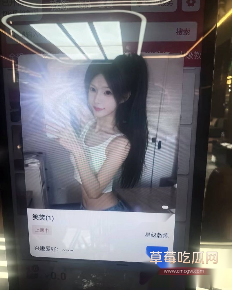 赢海台球女助教春节不歇业12