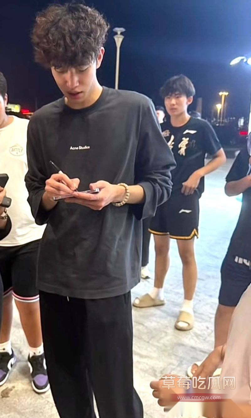 吉林篮球员丛睿言相关照片和资料11