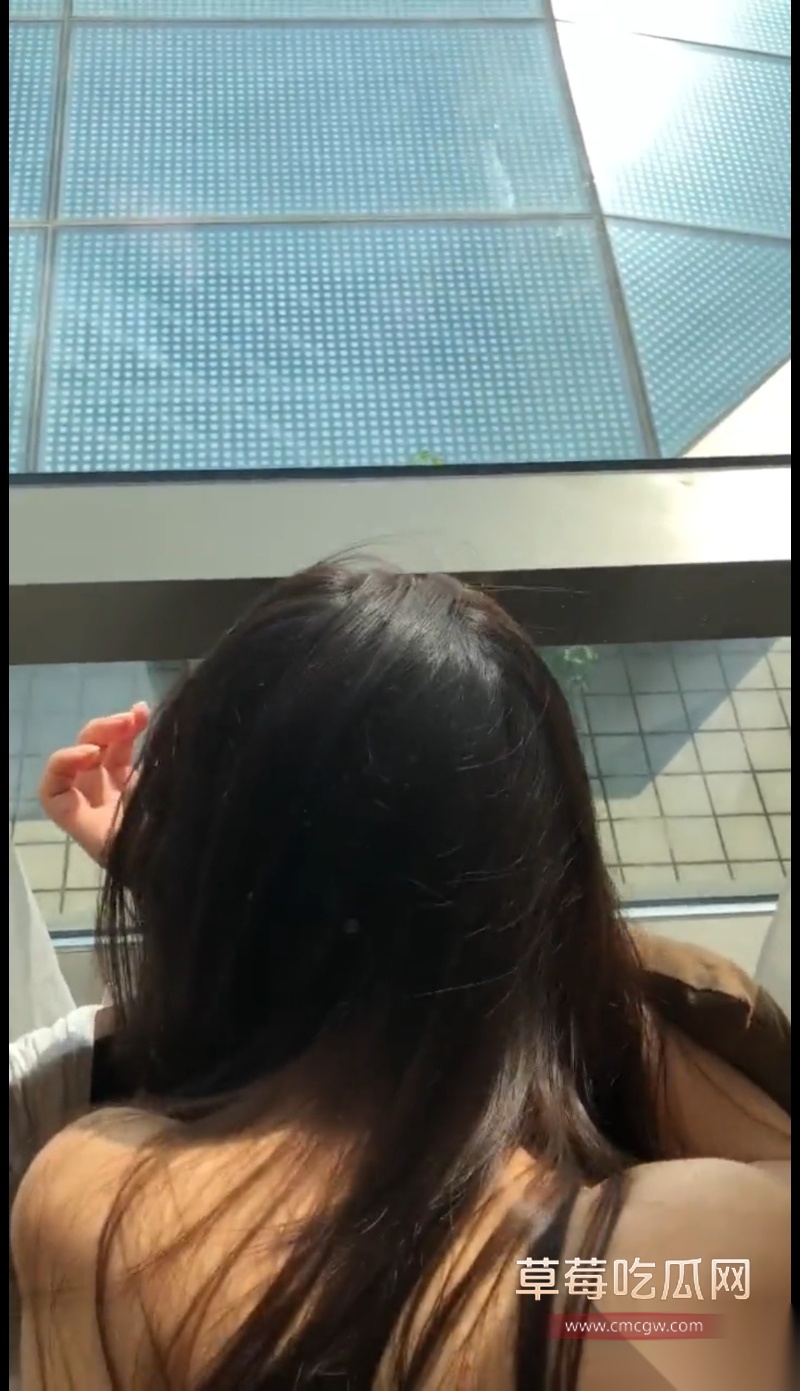 上海高颜值巨乳女神 22 上海高颜值巨乳女神 22