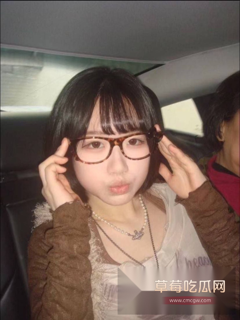 短发妹 1 短发妹 1