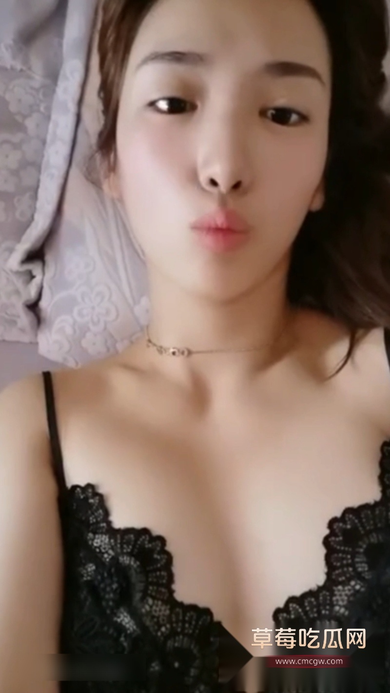 清纯美艳的女神店员 10