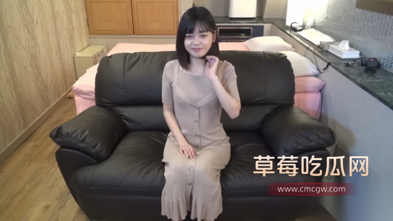 拥有绝美颜值的市政厅女职员 3 拥有绝美颜值的市政厅女职员 3