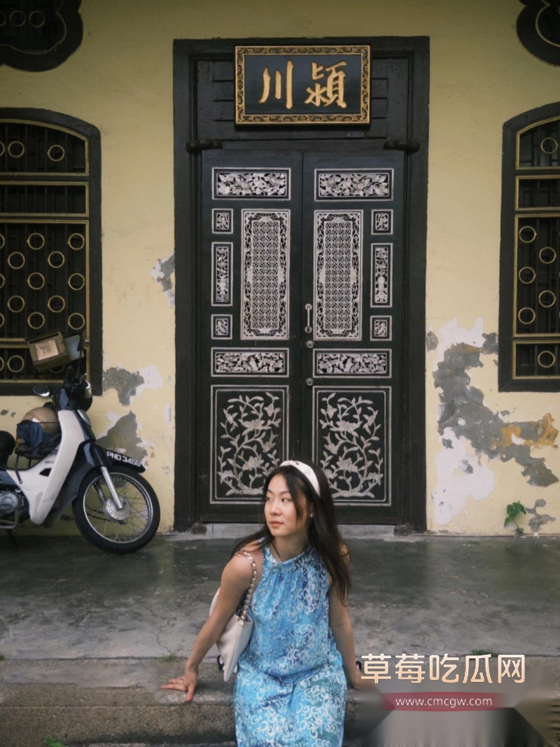 江苏艺术学院超美学姐 廖燕郡 17 江苏艺术学院超美学姐 廖燕郡 17