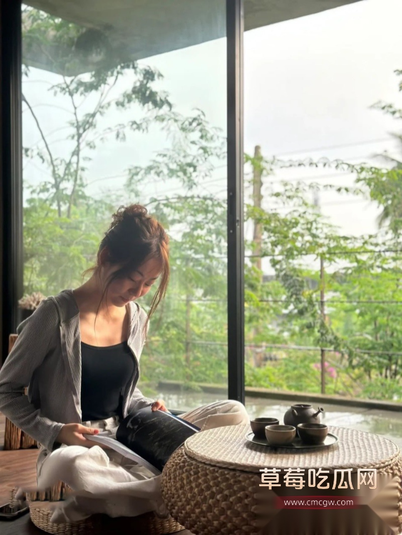 江苏艺术学院超美学姐 廖燕郡 22 江苏艺术学院超美学姐 廖燕郡 22