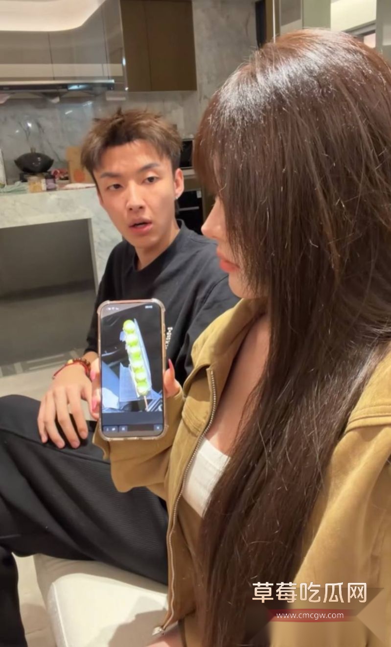 艾瑞吧弟与字母姐y子的照片2 艾瑞吧弟与字母姐y子的照片2