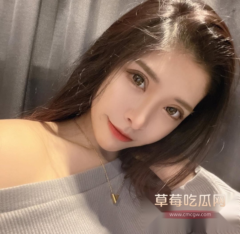 高颜巨乳护理师 张心慈 16