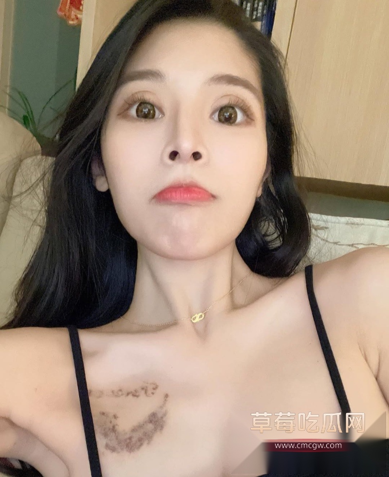 高颜巨乳护理师 张心慈 18